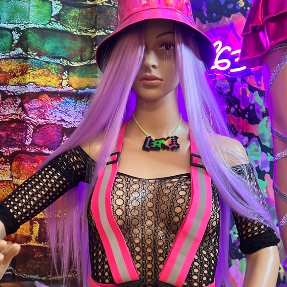 New Clasp UV REACTIVE Harness - Picture 3 of 14